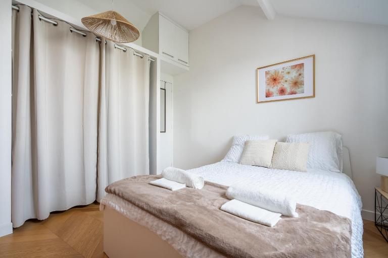 le Duplex des voyageurs - Bed and Breakfast Aubervilliers