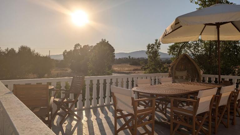 Feraklion House - Ferienwohnung Haraki