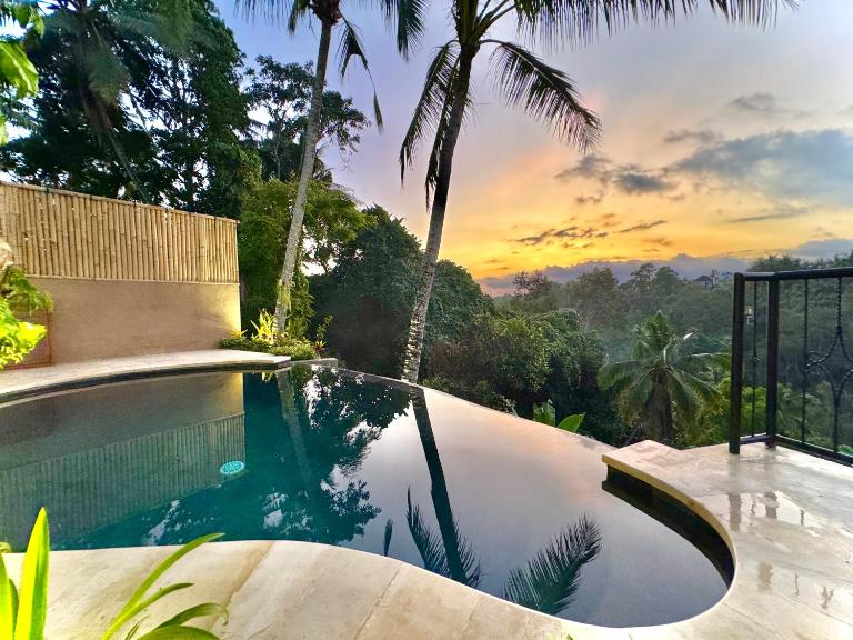 Suara Jiwa Luxury Villas with Private Pool - B&B Ubud