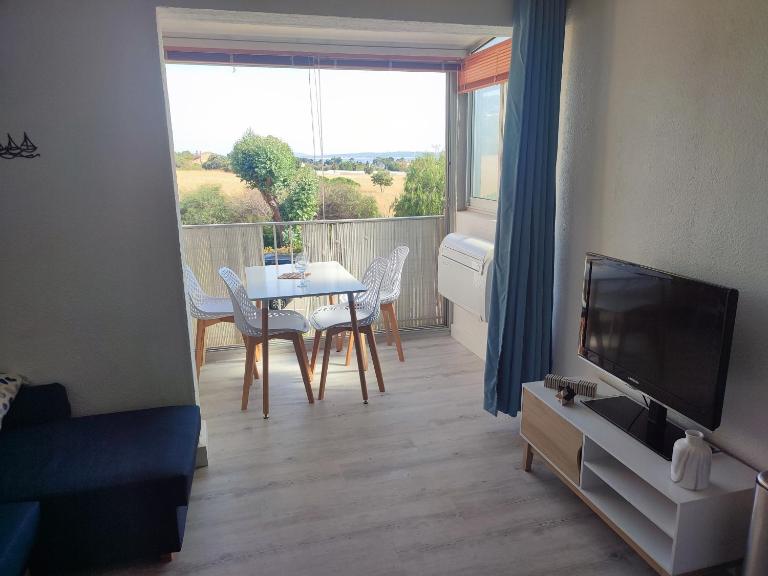 Agréable appartement avec vue mer - Bed and Breakfast Carqueiranne