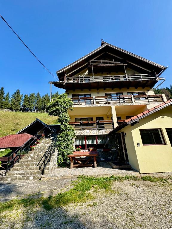 Crăiasa 2 - B&B Moeciu de Sus