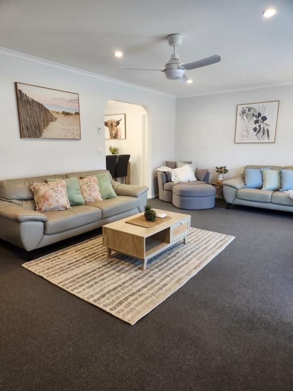 Lbarza Charming & Convenient 3BR Home close to Hospitals & Sporting Grounds - B&B Shepparton