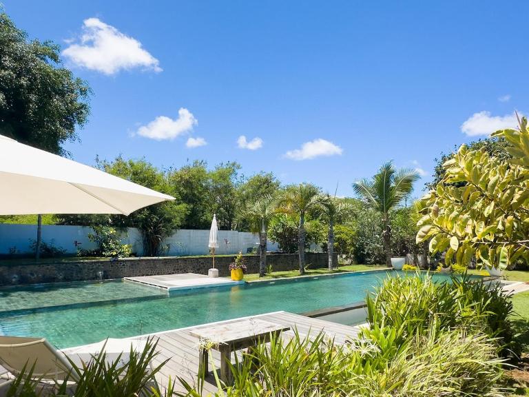 Domaine Putu Bali - Havre de paix & Piscine Lagon - B&B Petit Raffray