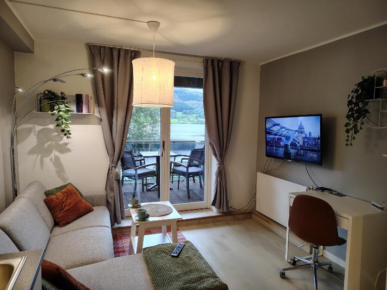 Oppheim Holiday Apartment - Ferienwohnung Øyjordi