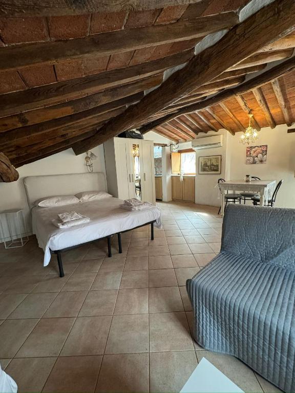 La Casa Del Galletto - At The Top Of The City - B&B Lucca