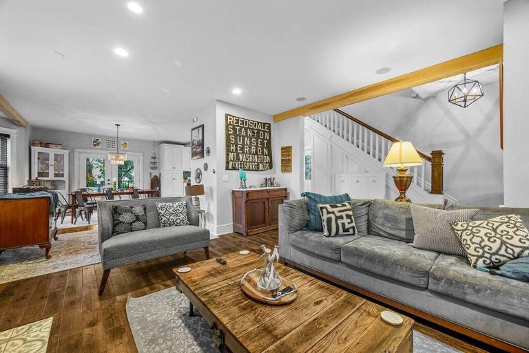 Fantastic Family Home in Central Mount Washington - B&B Pittsburgh