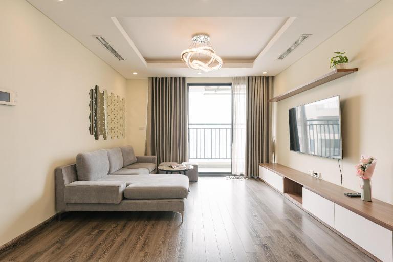 Hi-Home Suites - City view in HongKong Tower - B&B Hanoi