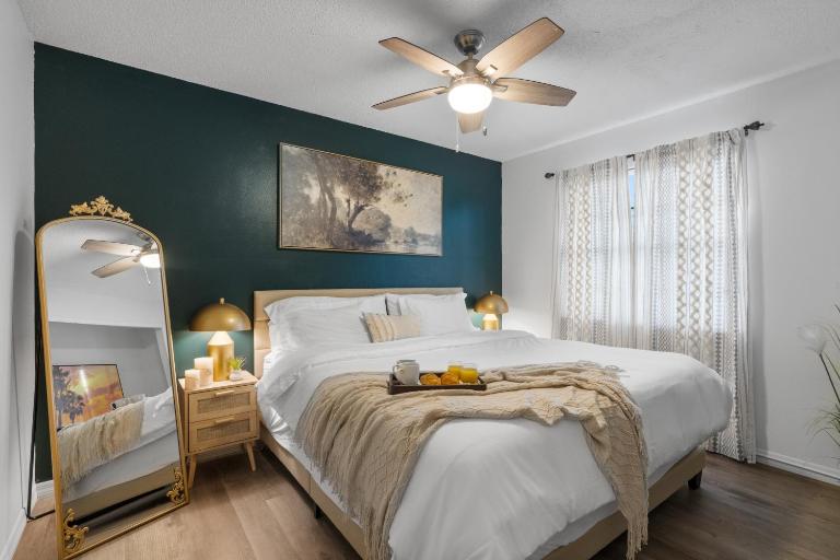 Fantasy Villas resort - Waterpark Included - Family Paradise! minutes to Disney - Bed and Breakfast Kissimmee
