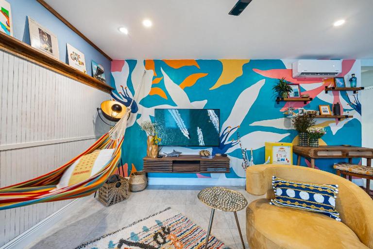 The SurfSide Hideout Charming Cozy Central - B&B Miami