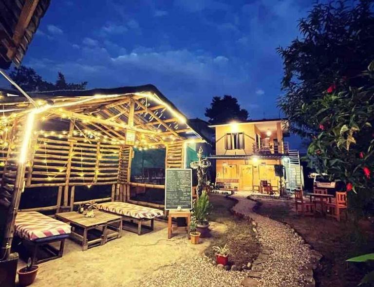 Sparrow House, Landing Site, 3-bedroom house, Kitchen, Bonfire - Chambres d'hôtes Bāri