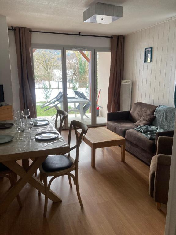 appartement à luz st sauveur - Ferienwohnung Luz-Saint-Sauveur