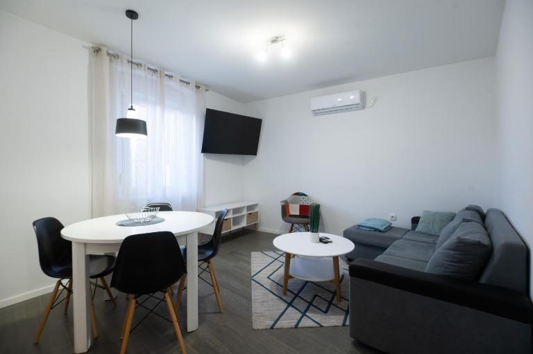 Pyrotima Apartments - B&B Zara