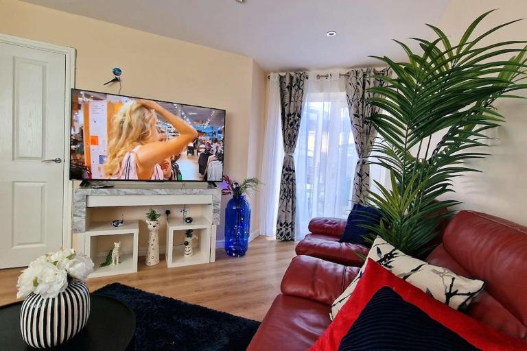 Modern Home near London ensuite room, 3 toilets - B&B Aveley