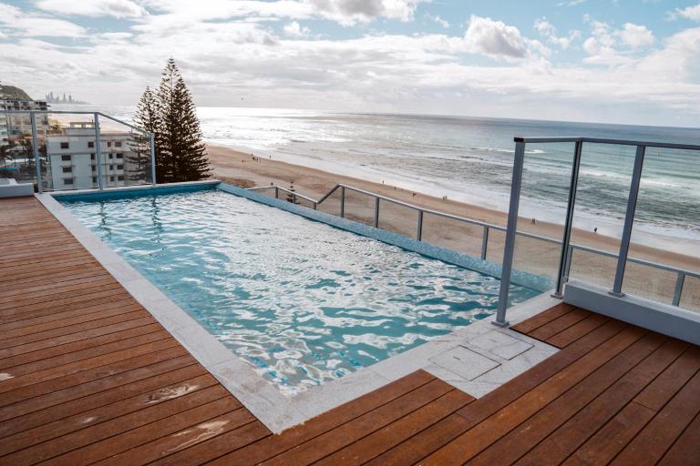 Skyline Escape Palm Beach - B&B Costa Dorada