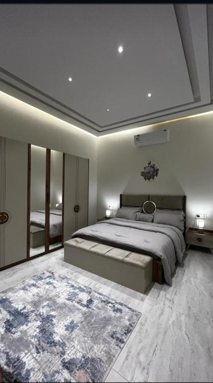 شقه فاخره بجوار الراشد مول - Chambres d'hôtes Sīdī Ḩamzah