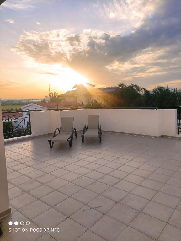 Kiti 2 bedroom Penthouse - Chambres d'hôtes Kíti