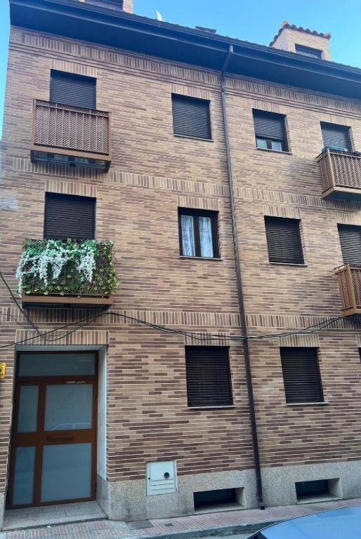 Noria 2B Izquierda - B&B Alcalá de Henares