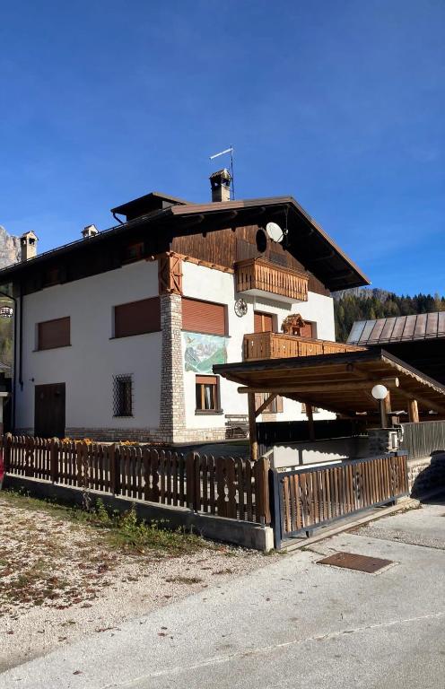 Appartamento Canes - B&B Falcade