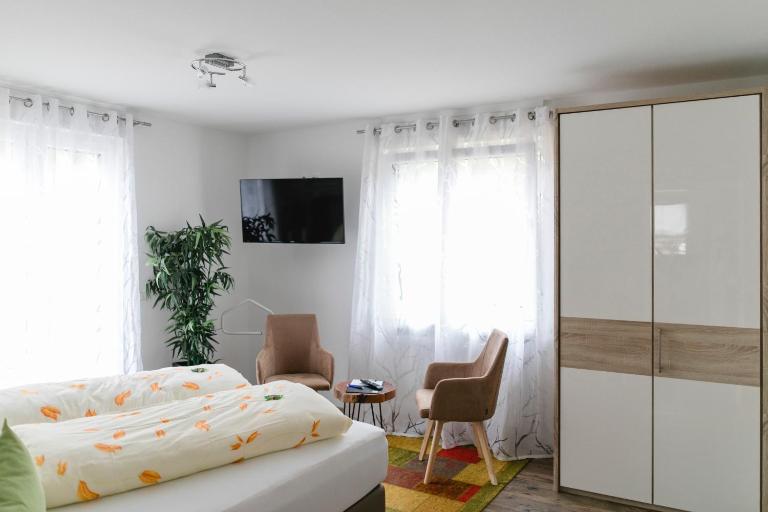 Pension Waldhorn - B&B Aidlingen