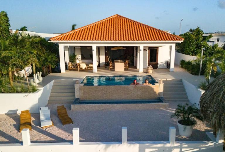 Villa SeruGrandi with wonderful sea view - Chambres d'hôtes Grote Berg