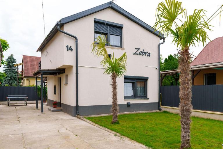 Zebra Apartman Zsóry - B&B Mezőkövesd