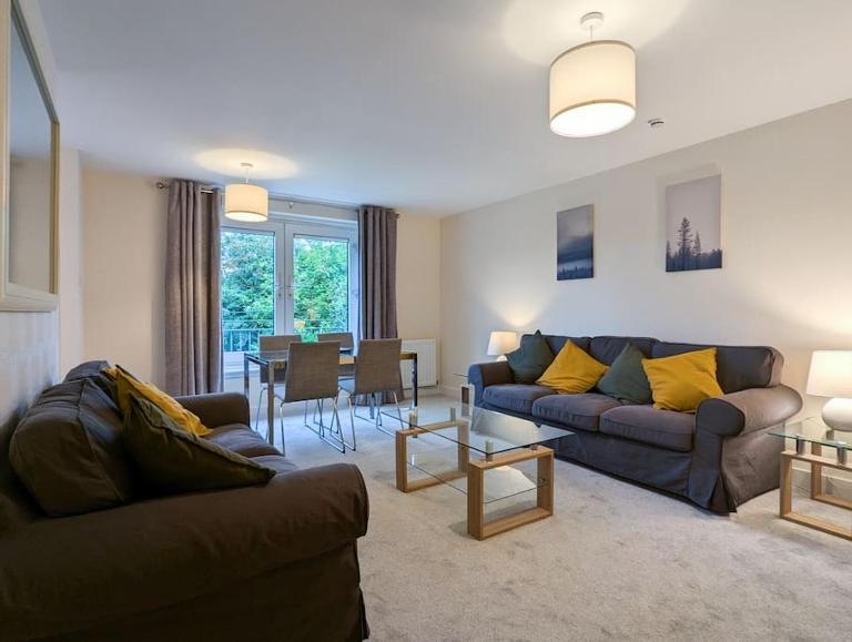 Parkgate 2 bed, private parking, Rosyth M90 - B&B Rosyth