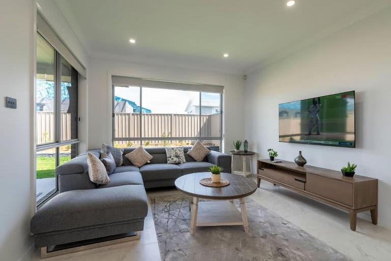 Whimbrel Waves Beach House - B&B Shellharbour Village