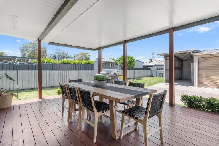 Sip and Soak Up Summer in the Hunter - B&B Cessnock