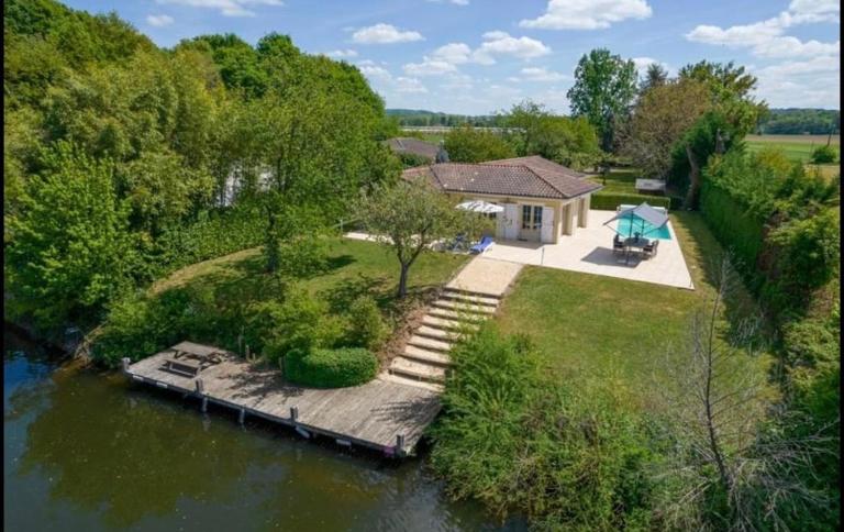 Villa la Rive, River Villa - B&B Le Temple-sur-Lot