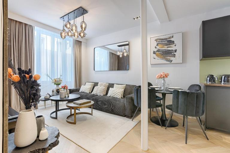 Stylish 2 Bedroom near Montmartre Sacré Cœur - B&B Parigi