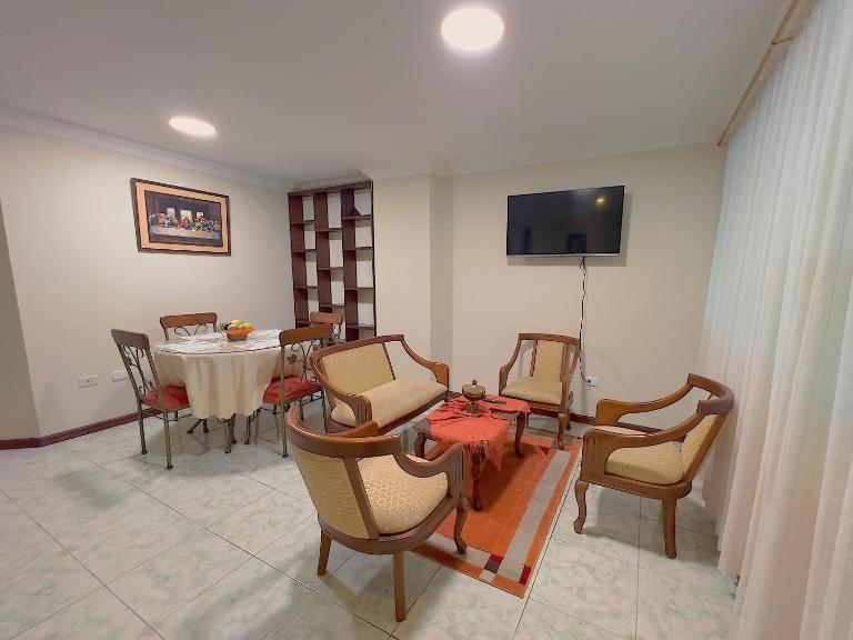 Departamento en el Centro con Garaje - Chambres d'hôtes Loja