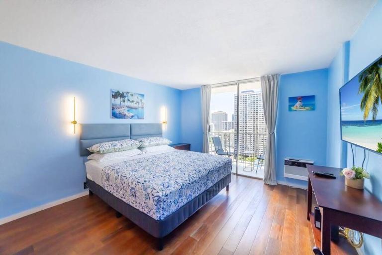 Trendy Studio in the Heart of Honolulu - 21F - Bed and Breakfast Honolulu