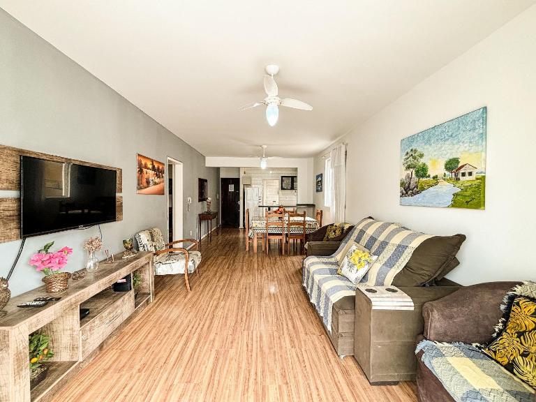 Apê Espaçoso, A/C | 300m Praia de Canasvieiras - Ferienwohnung Florianópolis