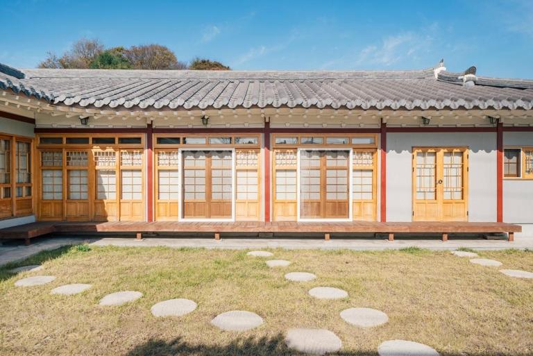 Sejong Jeonui Guesthouse - B&B Sejong