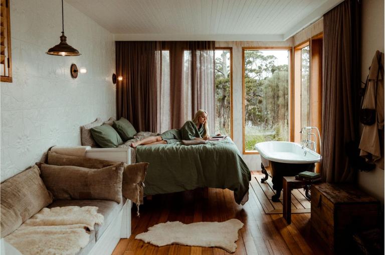 The Hide private Waterfront on Beautiful Bruny - B&B Alonnah