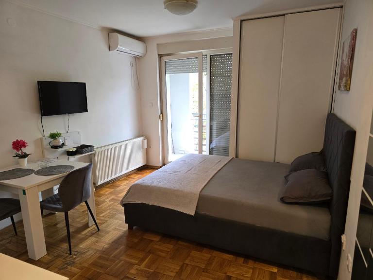 Apartman Mila - B&B Novi Sad