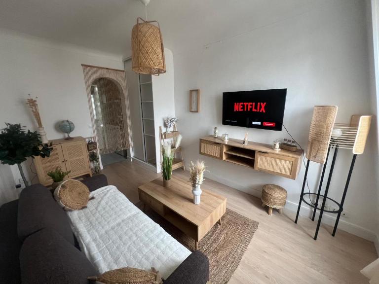 Charmant appartement aux Portes de Paris - 2PAX - Ferienwohnung Saint-Ouen