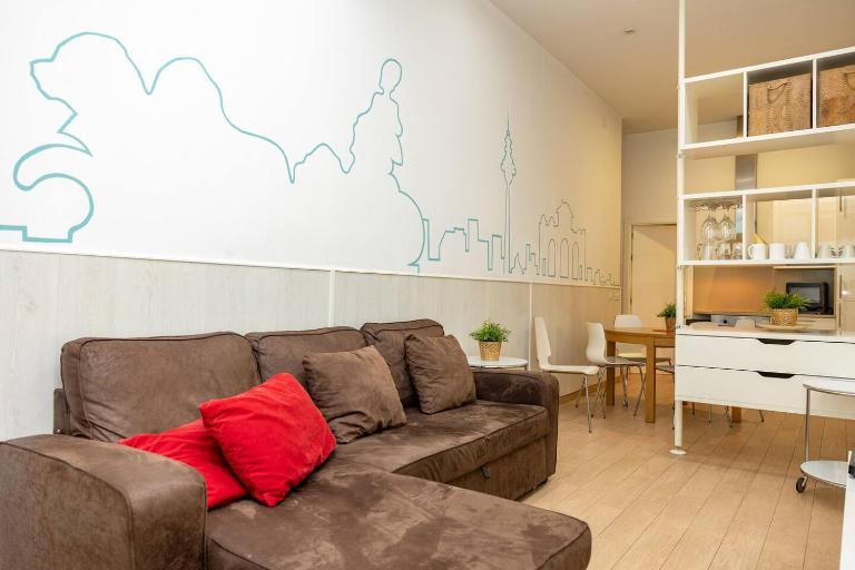 Modern and spacious-2Bedrooms 1Bathroom-Malasaña - Bed and Breakfast Madrid