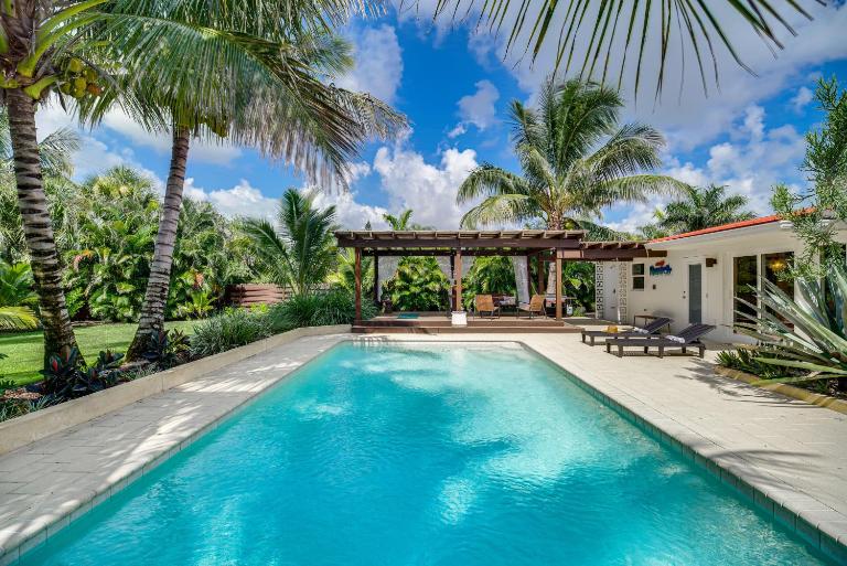 Private Oasis w/ Pool: Walk to Melbourne Beach! - Chambres d'hôtes Melbourne Beach
