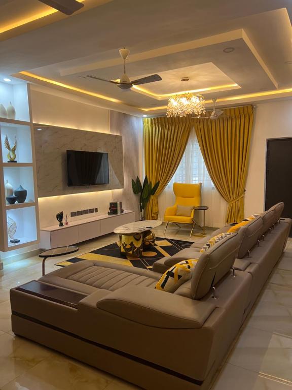 H4N Apartments - B&B Cape Coast