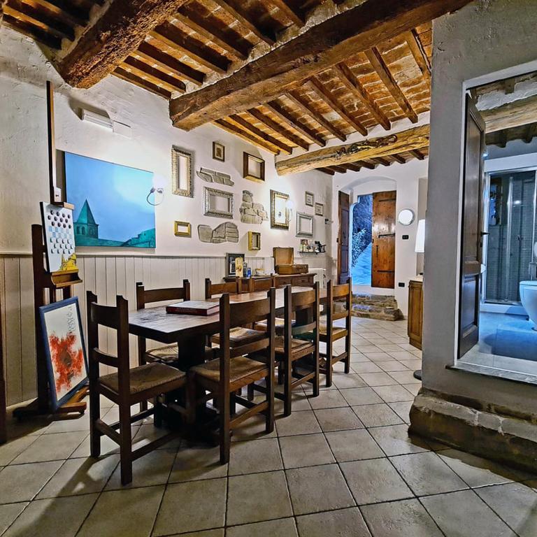 Nero Gioconda - B&B Anghiari