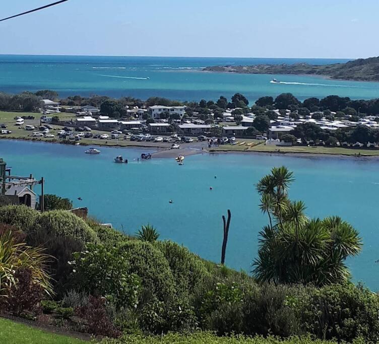 G & G's Birds Eye View - B&B Raglan