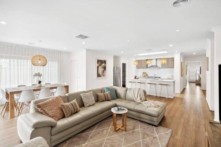 Modern Seaside Escape on the Coast - Bed and Breakfast Ocean Grove