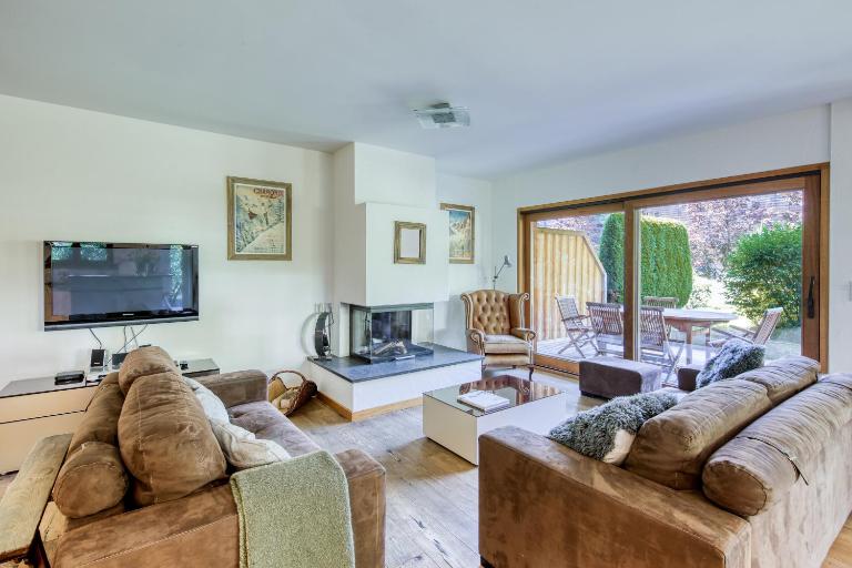 Lodge 1, hot tub and BBQ - B&B Champéry