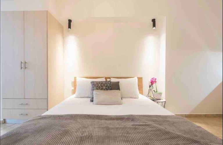 Studio In The Heart Of Kallithea - B&B Athens
