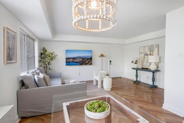 Crystal City Boutique Flats Free Parking 101 - B&B Arlington