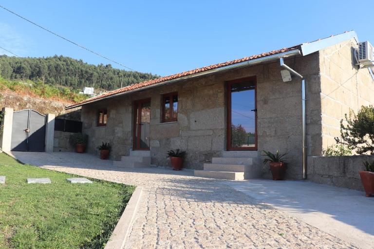 Cantinho de Paços - B&B Souzelo