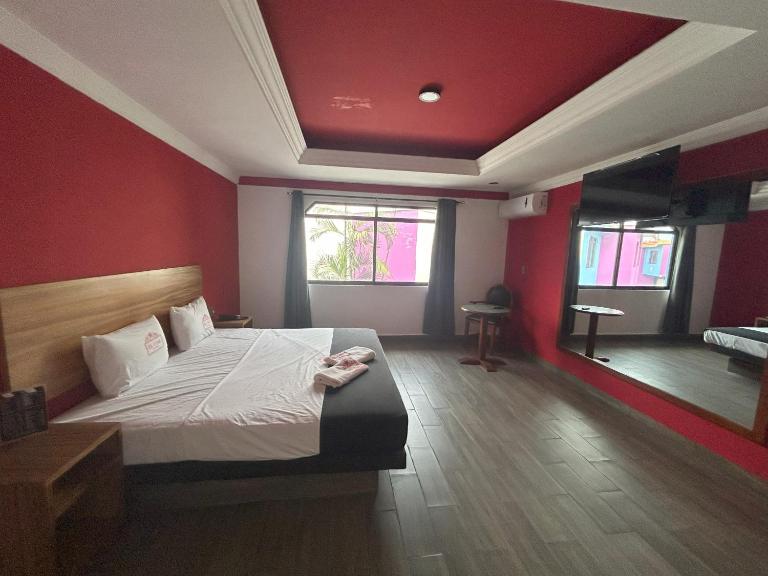 Auto Hotel El Cine - B&B El Jobo