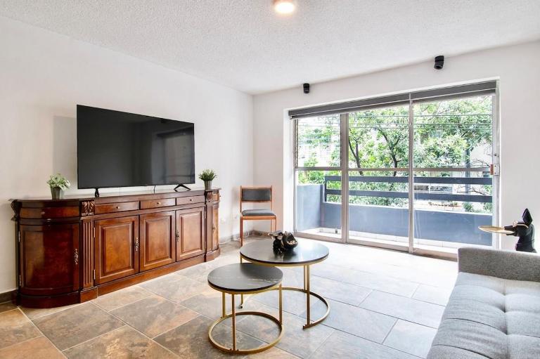 Panchito · Bright & Spacious 3-BR-2BTH, near WTC/ Insurgentes - B&B Città del Messico