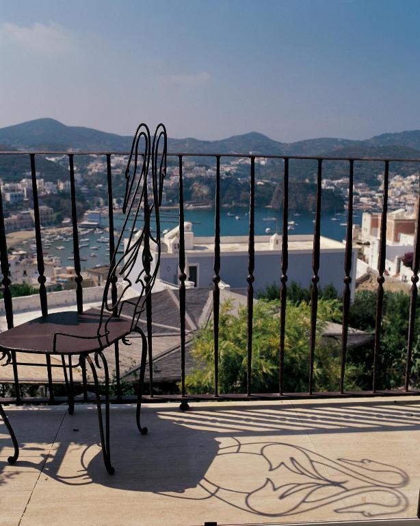 Villa Laetitia - B&B Ponza